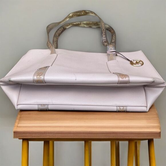 Michael Kors Cream/Beige/Blush Pink Logo Handle Tote Bag w/Logo Bag Charm - Picture 5 of 14